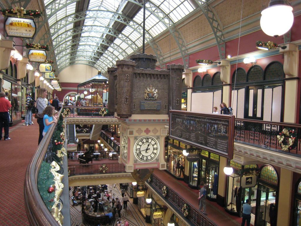 カンガルー日記；クィーンビクトリアビルディング　QVB(キューヴィービー)の時計