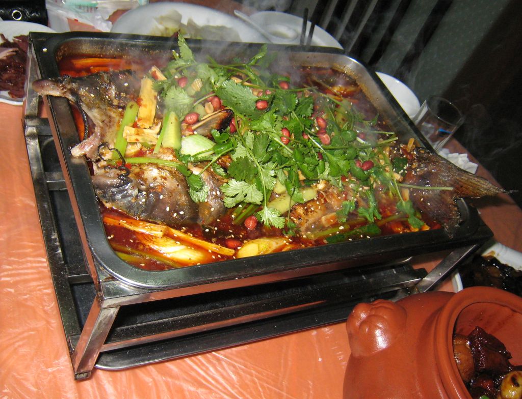 上海！上海！お店の看板料理「諸葛孔明の焼き魚」